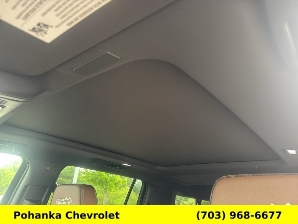 New 2026 Chevrolet Suburban High Country AWD/4WD image 20