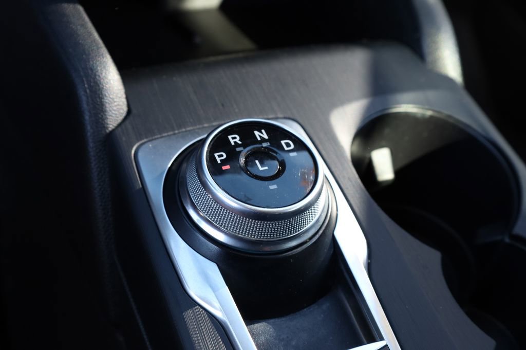 Used 2022 Ford Escape SEL w/ Technology Package image 6