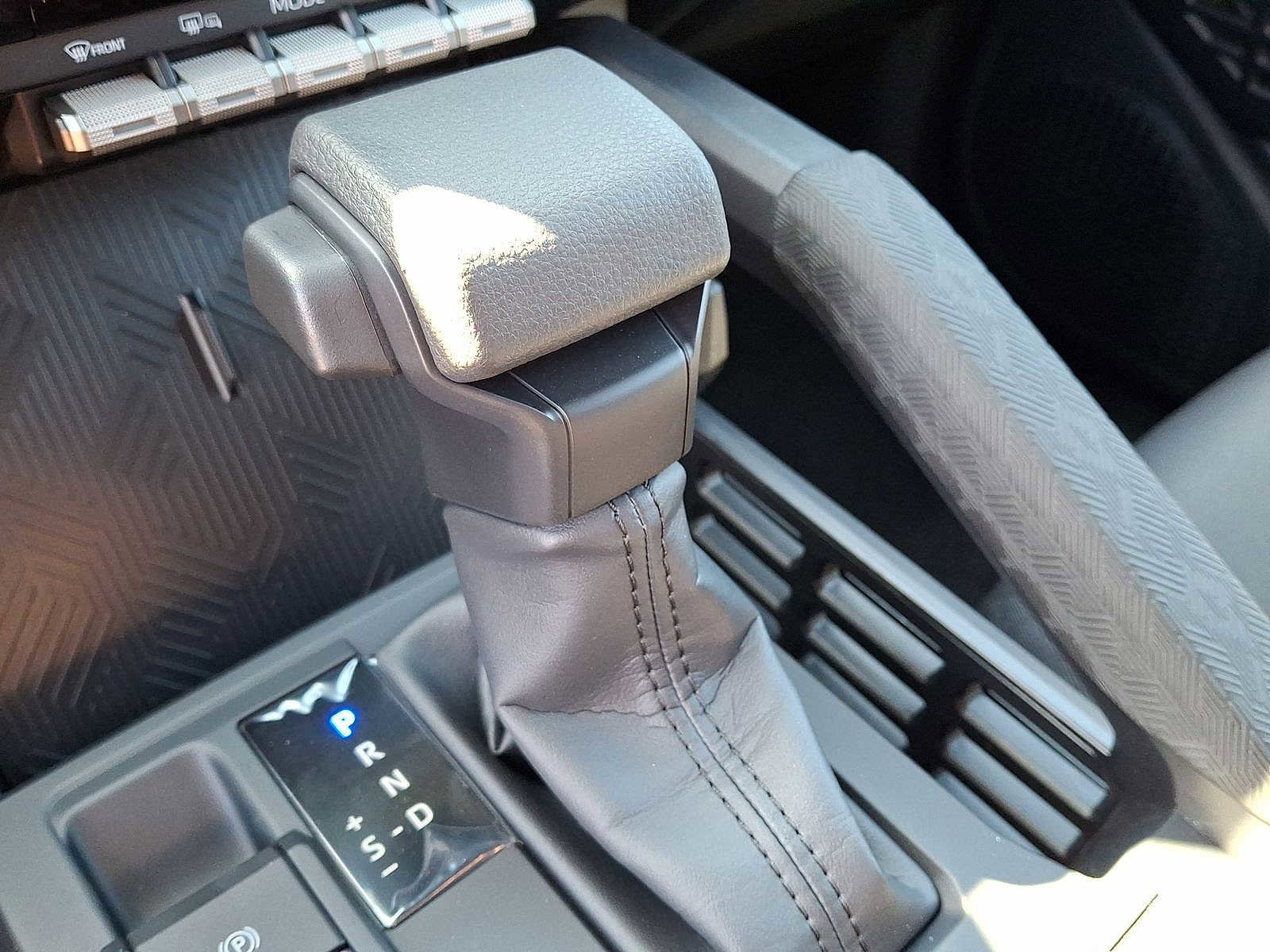 New 2026 Toyota Tacoma SR5 AWD/4WD image 15