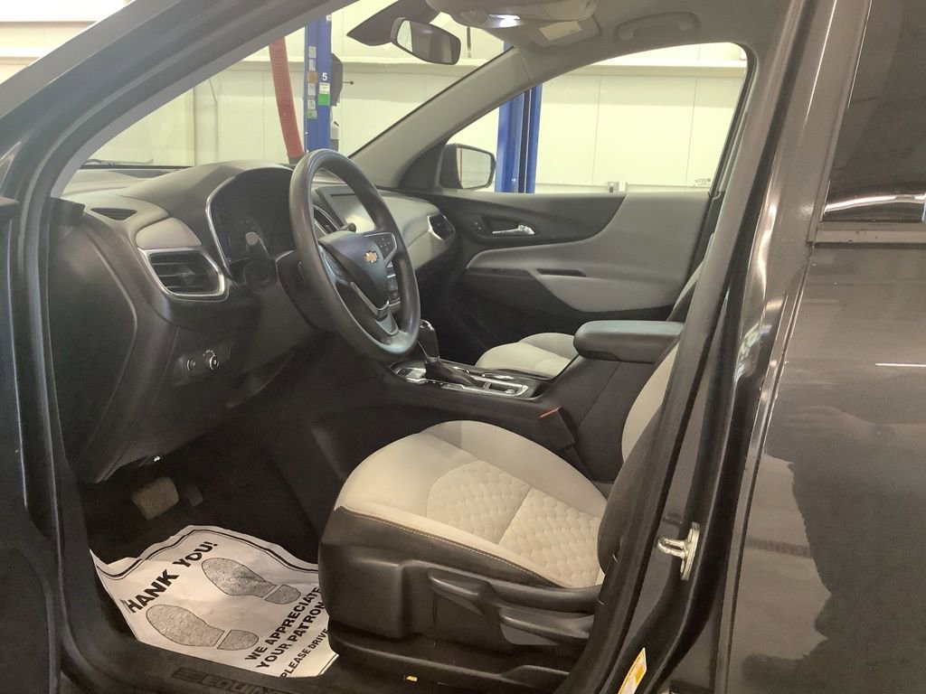 Used 2018 Chevrolet Equinox LS w/ LPO, Protection Package AWD/4WD image 9