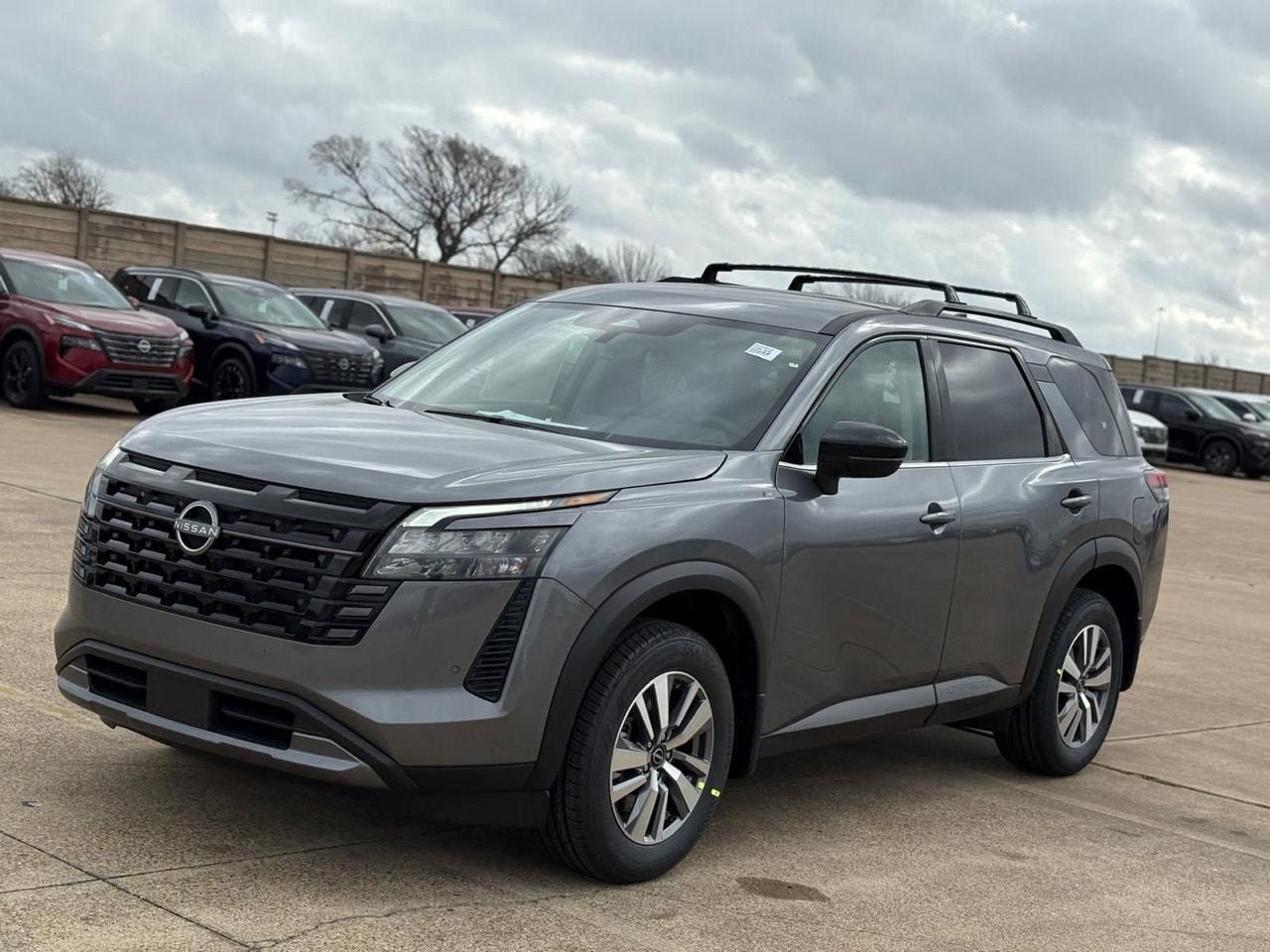 New 2026 Nissan Pathfinder SL FWD image 3