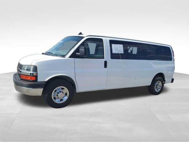 Used 2020 Chevrolet Express 3500 LT w/ LT Preferred Equipment Group RWD image 7