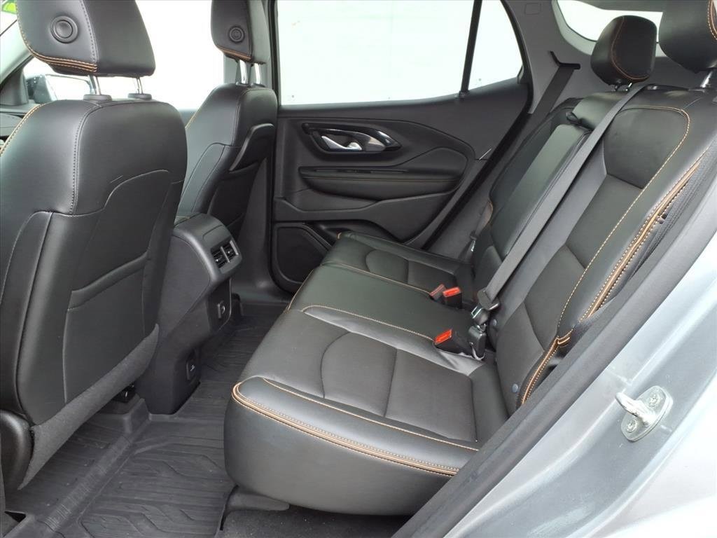 Certified 2023 GMC Terrain AT4 image 9