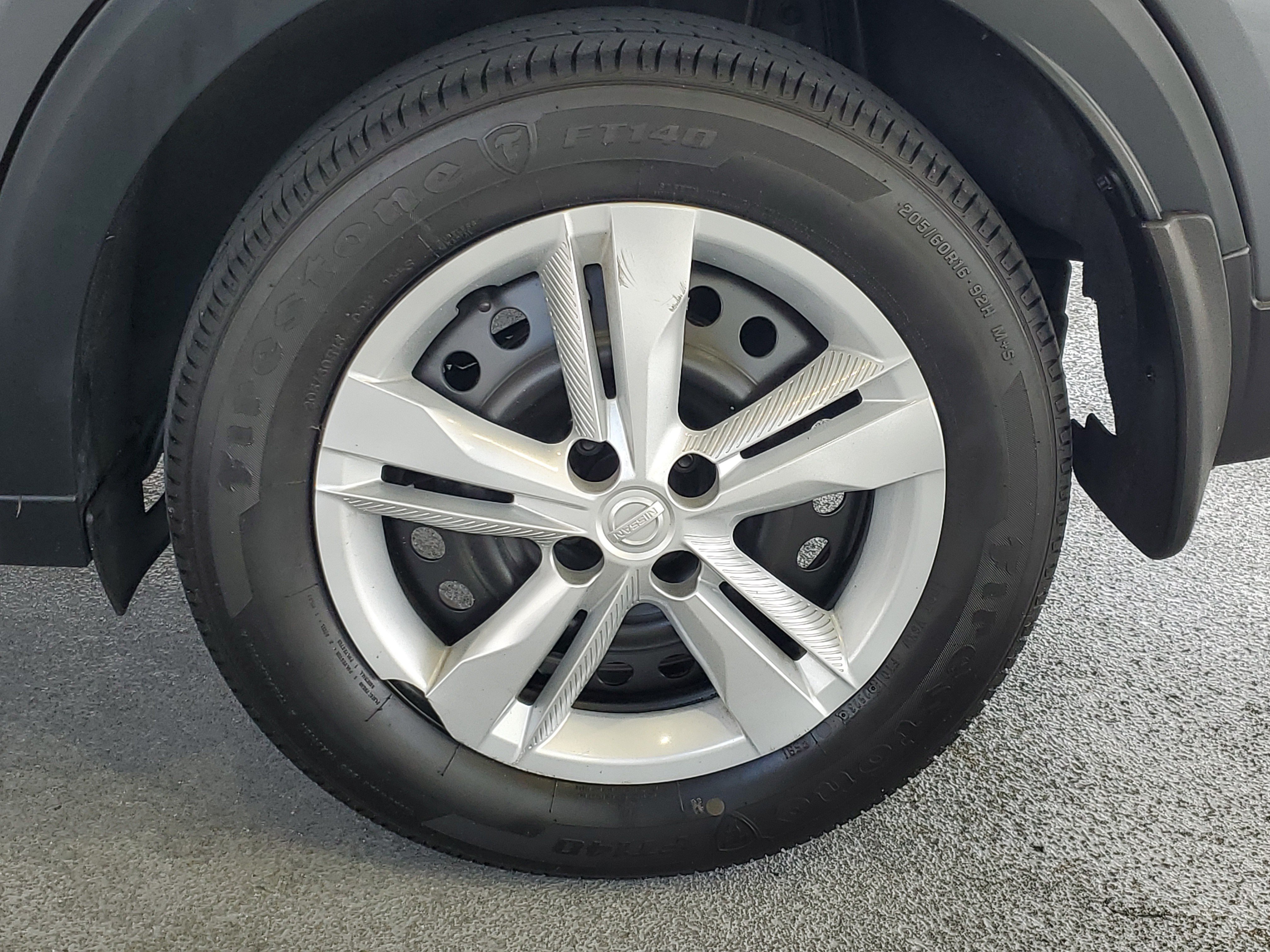 Used 2023 Nissan Kicks S FWD image 12