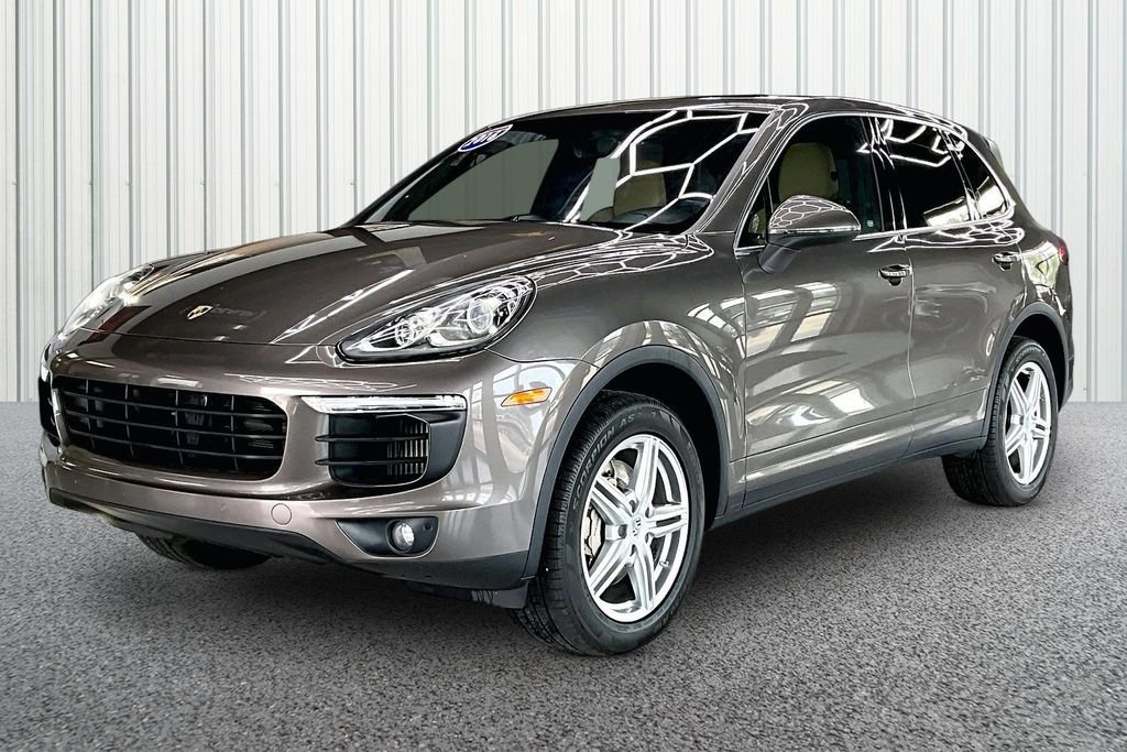 Used 2016 Porsche Cayenne S AWD/4WD image 3