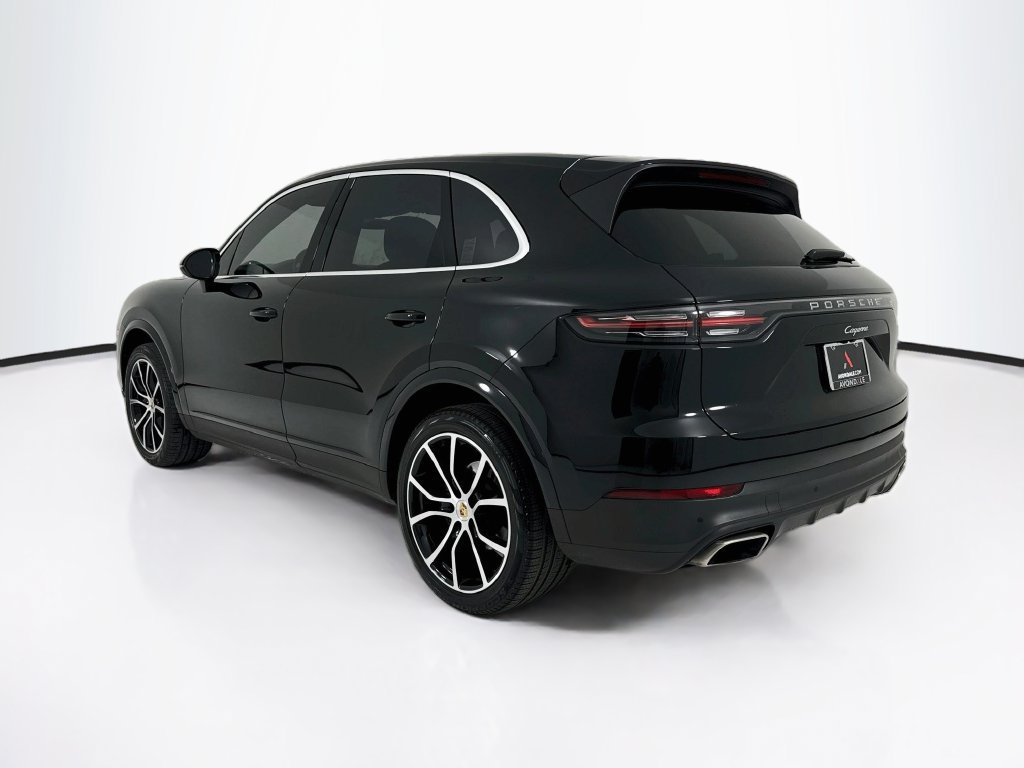 Certified 2023 Porsche Cayenne AWD/4WD image 3