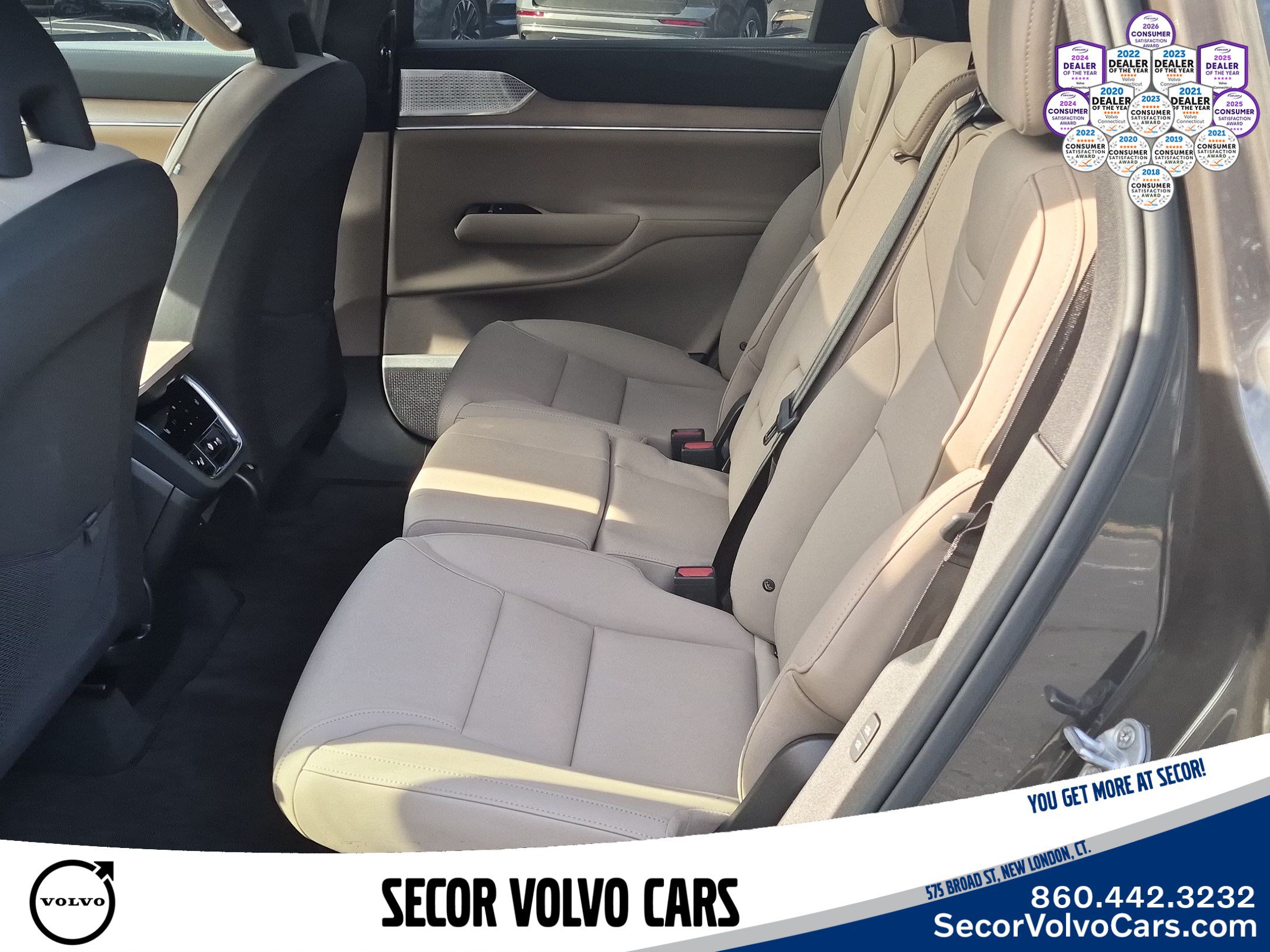 Used 2025 Volvo EX90 Ultra w/ Protection Package Premier AWD/4WD image 21