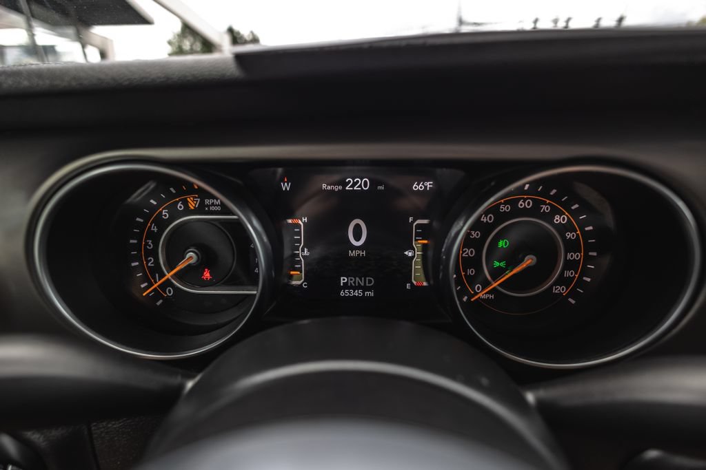 Used 2020 Jeep Gladiator Sport w/ Quick Order Package 24S AWD/4WD image 12