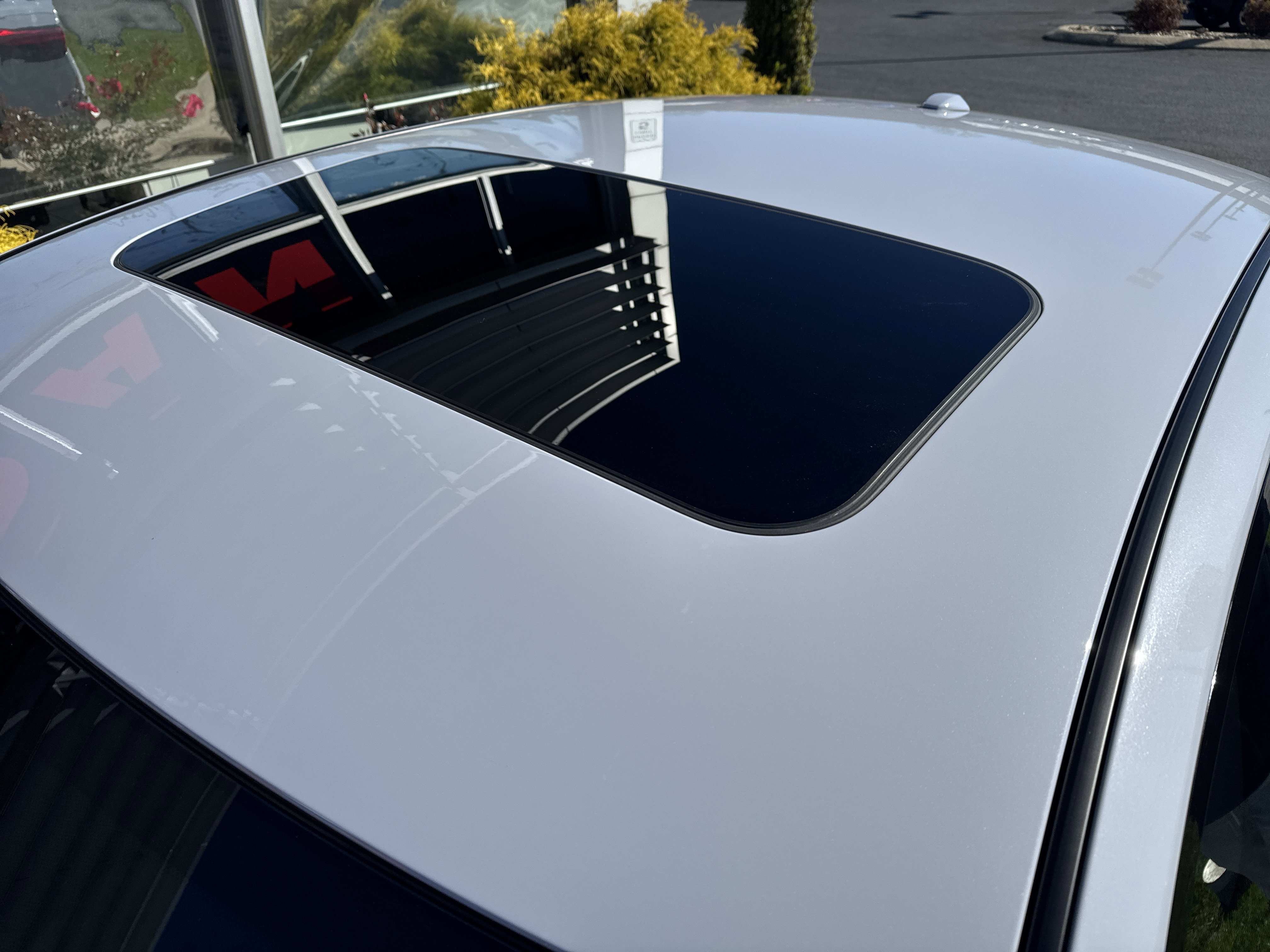 New 2025 Nissan Altima 2.5 SR image 6