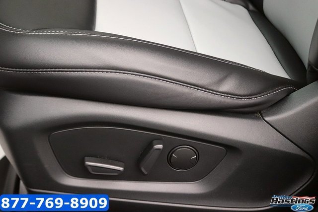 Certified 2022 Ford Explorer XLT w/ Equipment Group 202A image 17