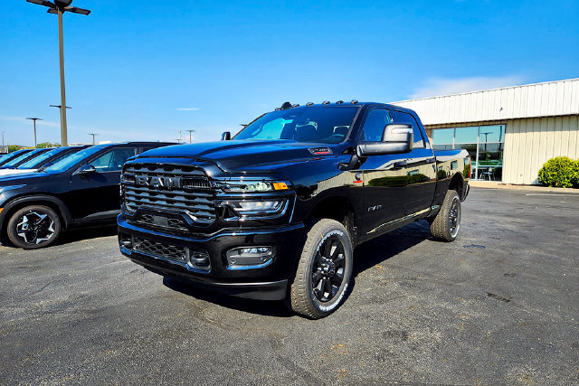 New 2027 RAM 2500 Big Horn AWD/4WD image 3