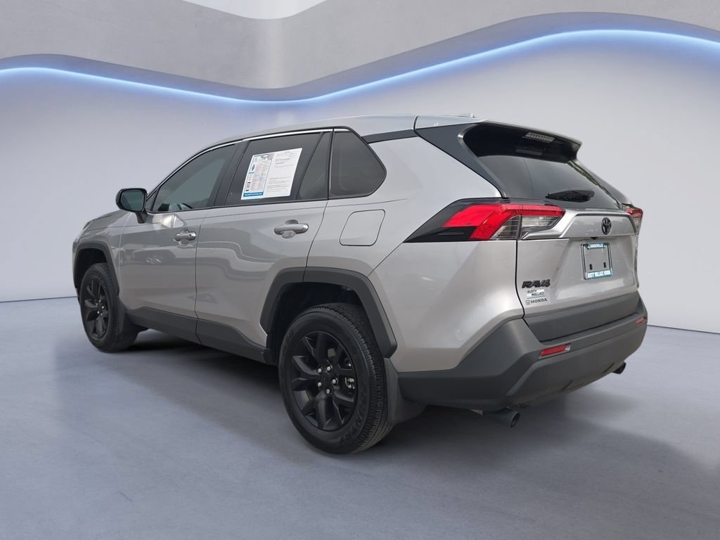 Used 2025 Toyota RAV4 LE FWD image 3