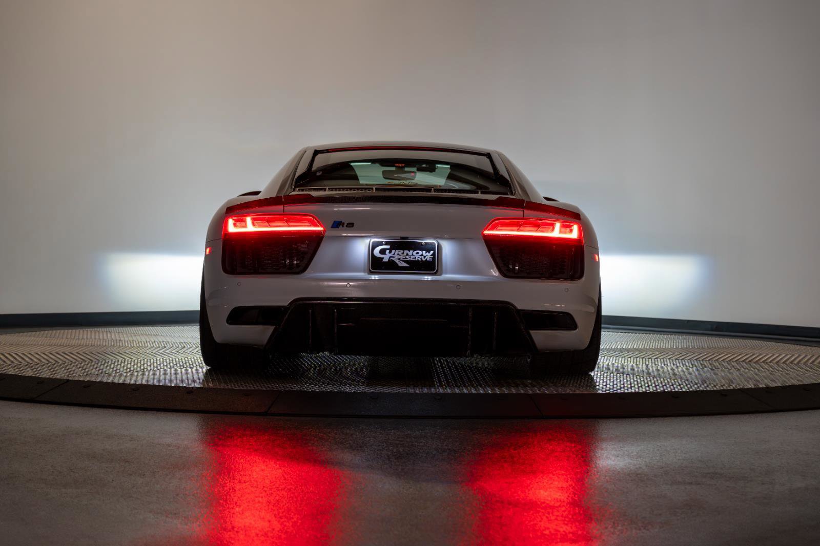 Used 2017 Audi R8 V10 plus w/ Full Leather Package image 24