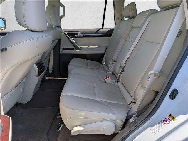 Used 2018 Lexus GX 460 Premium w/ Premium Package AWD/4WD image 18