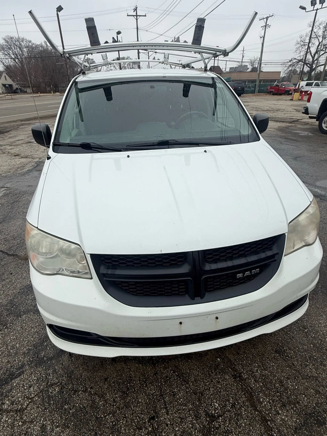 Used 2014 RAM C/V Tradesman image 2