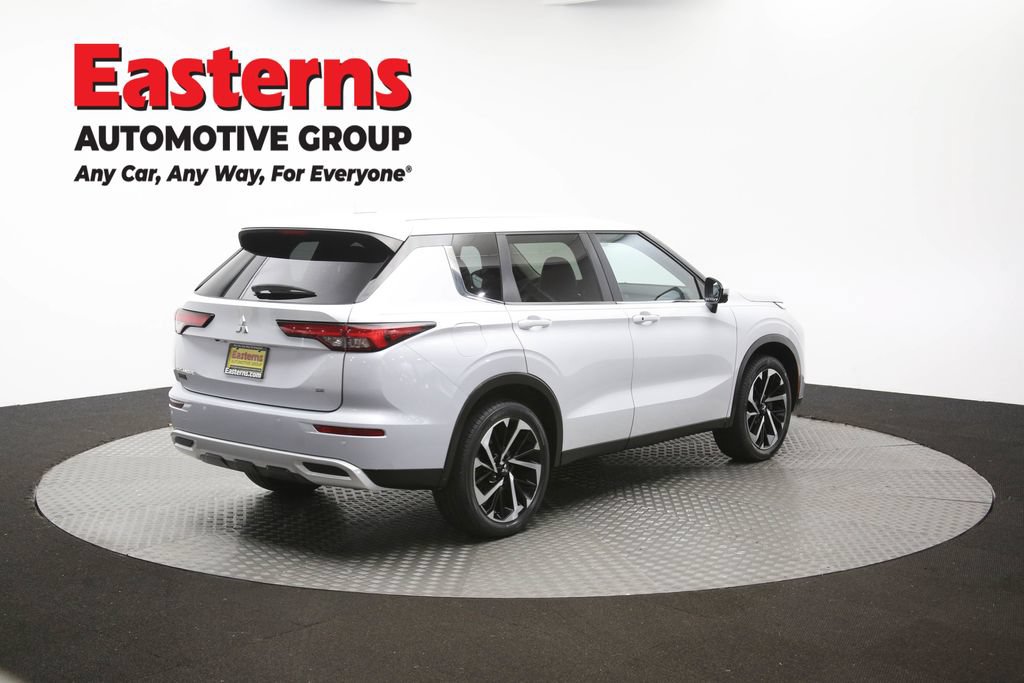 Used 2024 Mitsubishi Outlander SE AWD/4WD image 40