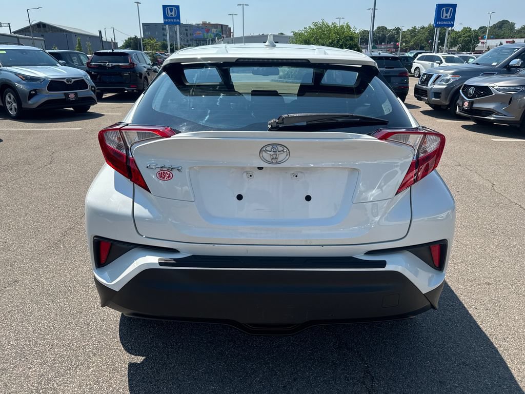 Used 2019 Toyota C-HR LE FWD image 6