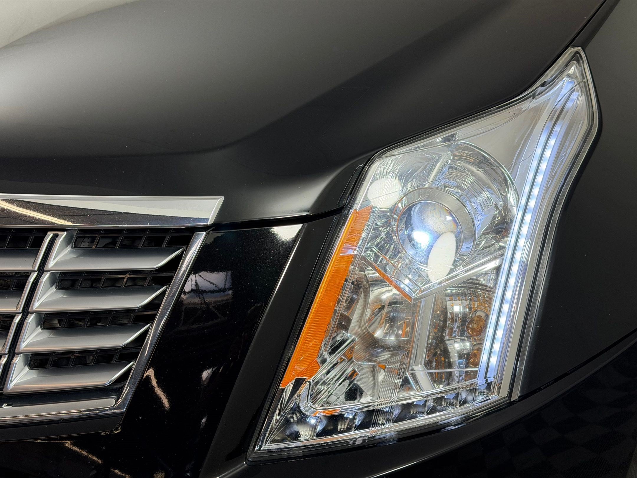 Used 2016 Cadillac SRX Luxury FWD image 10
