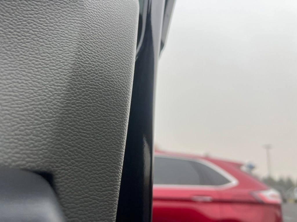 Used 2019 Ford Edge Titanium w/ Equipment Group 301A image 34