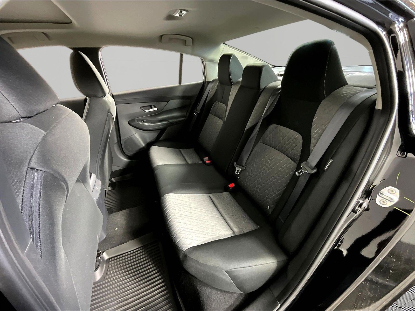 New 2026 Nissan Sentra SV w/ SV Convenience Package FWD image 18