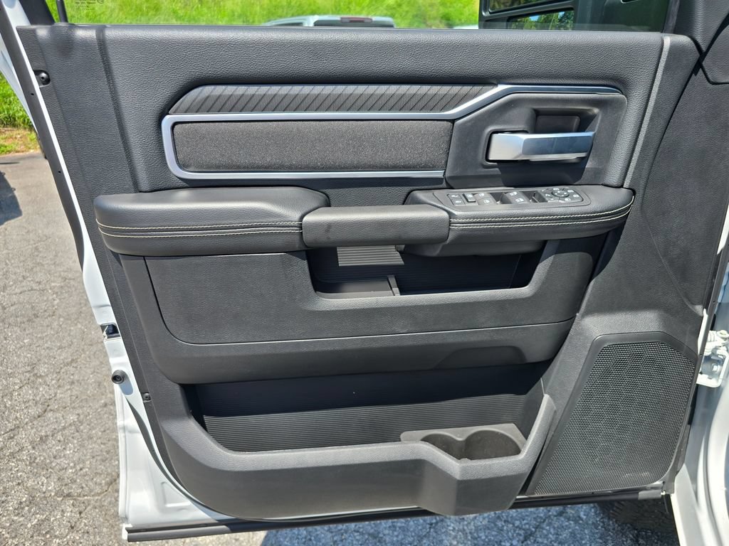 New 2026 RAM 2500 Big Horn AWD/4WD image 35