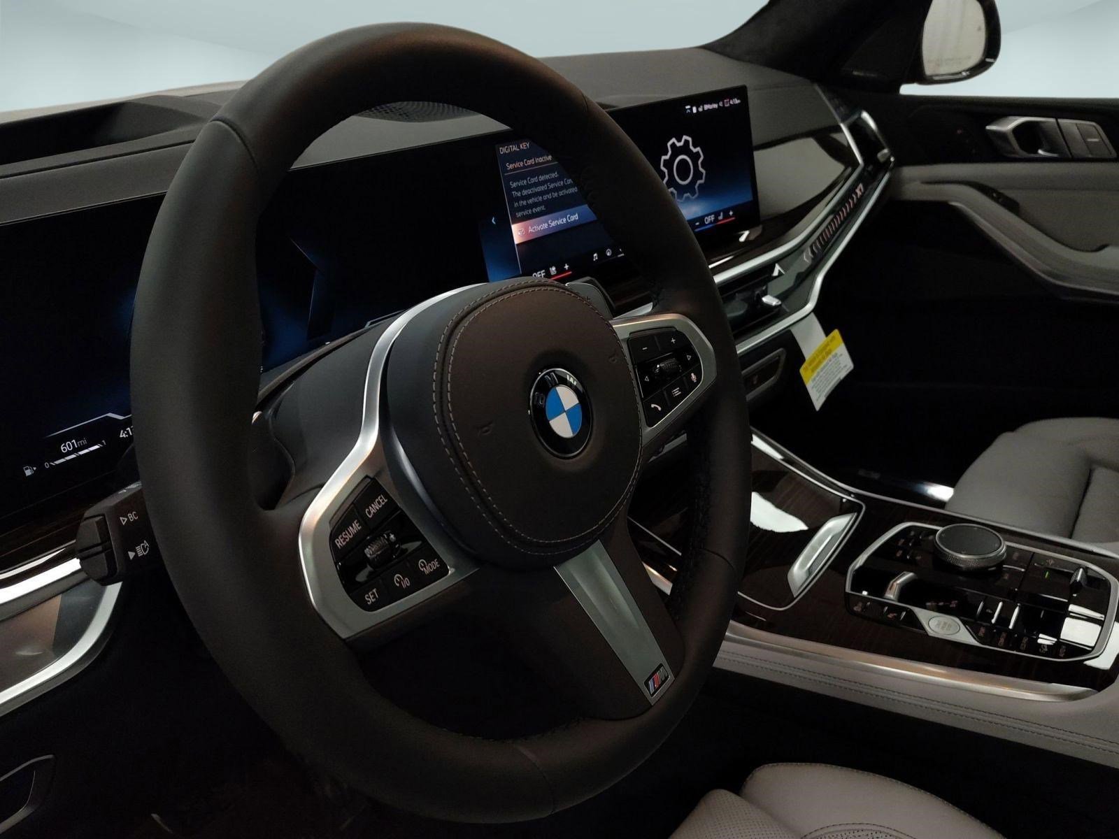 Used 2026 BMW X7 xDrive40i w/ M Sport Package AWD/4WD image 19