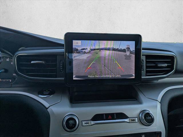 Used 2020 Ford Explorer XLT w/ Equipment Group 202A image 12