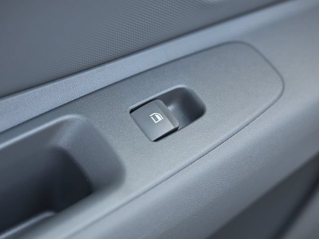 Used 2025 Hyundai Elantra Sport FWD image 23