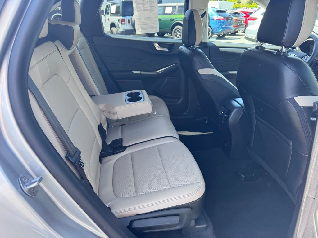 Used 2022 Ford Escape SEL image 30