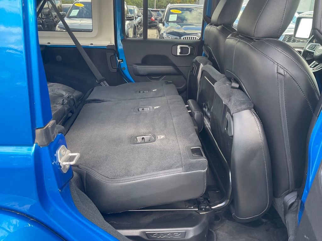 Used 2022 Jeep Wrangler Unlimited Sahara image 33
