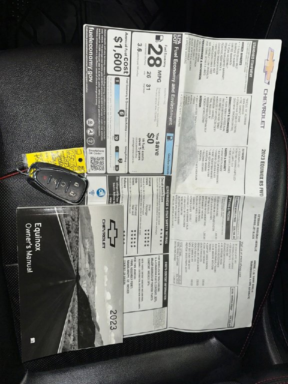 Used 2023 Chevrolet Equinox RS w/ RS Leather Package image 17