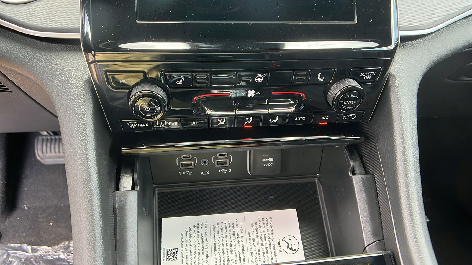 New 2025 Jeep Grand Cherokee L Altitude image 30