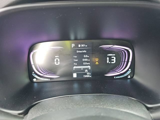 Certified 2025 Kia Soul LX w/ LX Technology Package FWD image 8