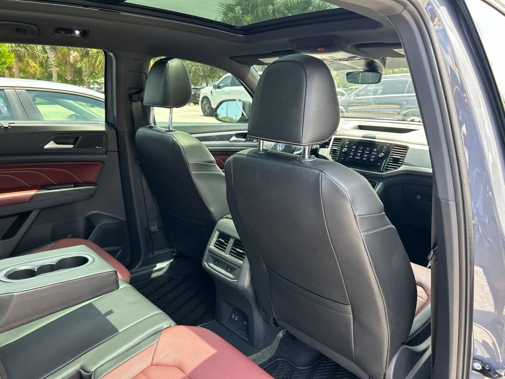 Used 2022 Volkswagen Atlas Cross Sport SEL Premium R-Line AWD/4WD image 50