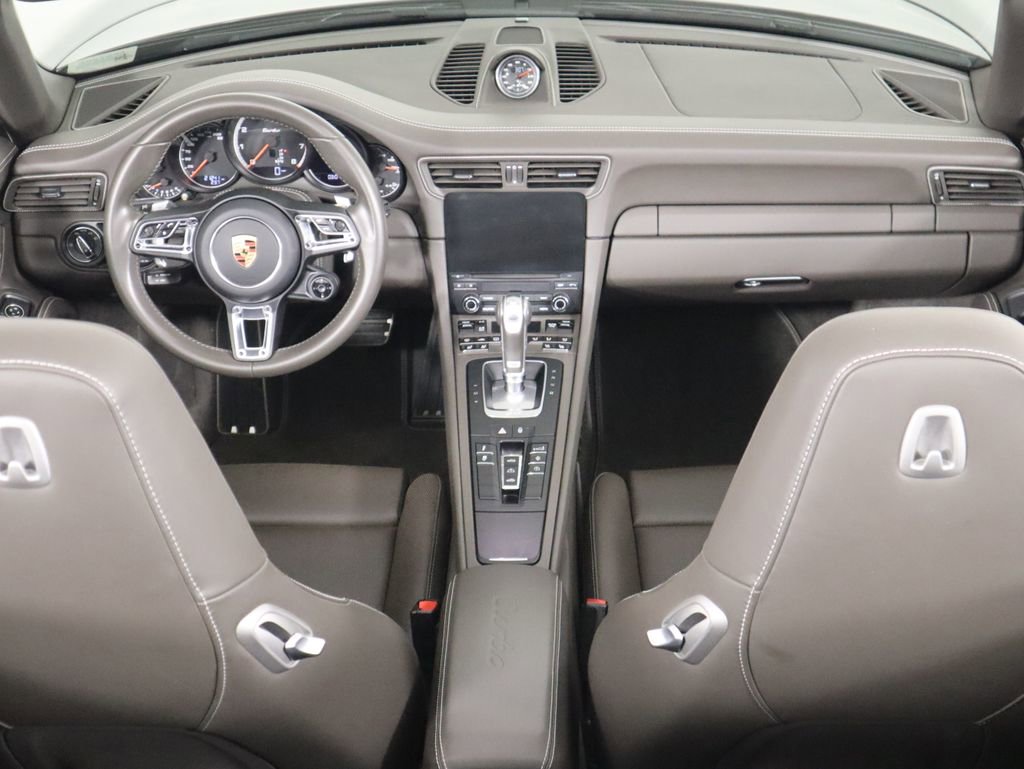 Used 2017 Porsche 911 Turbo image 21