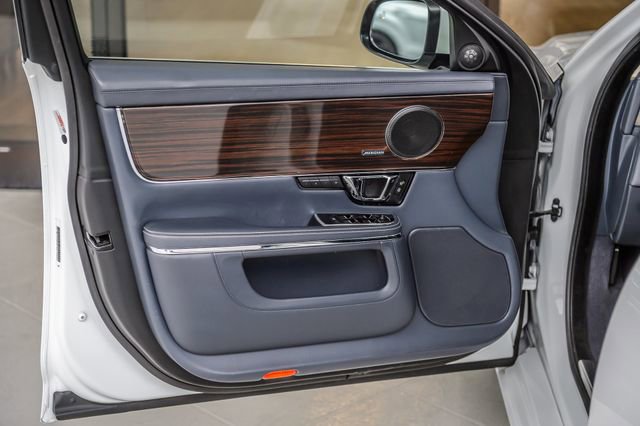 Used 2015 Jaguar XJ L Portfolio image 51