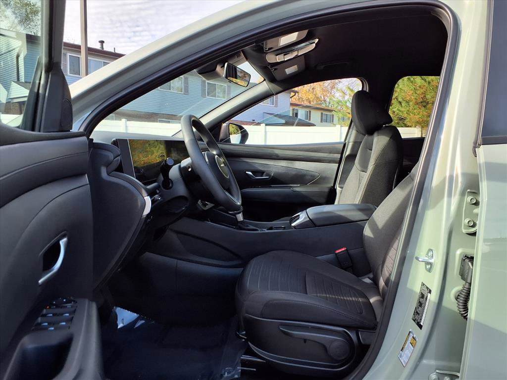 Used 2025 Hyundai Santa Cruz SE image 18