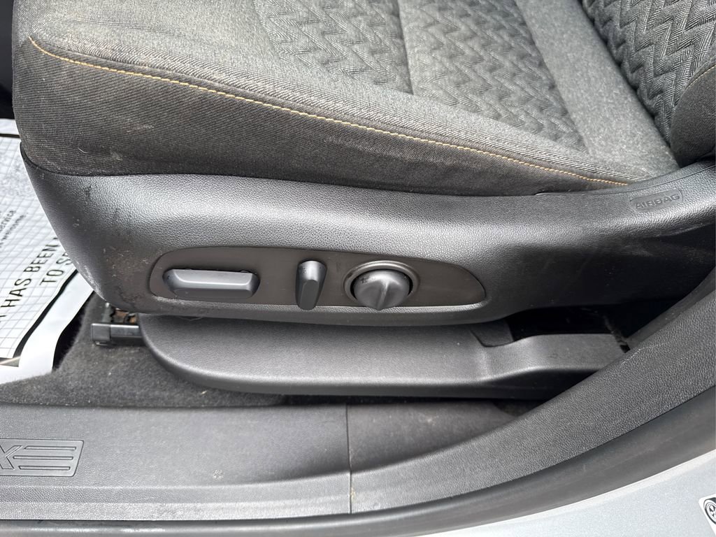 Used 2022 Chevrolet Equinox LT image 38