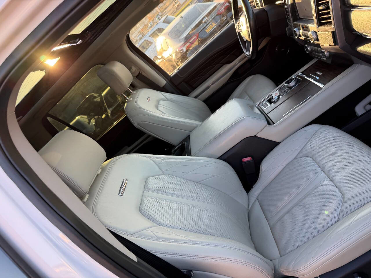 Used 2018 Ford Expedition Platinum image 31