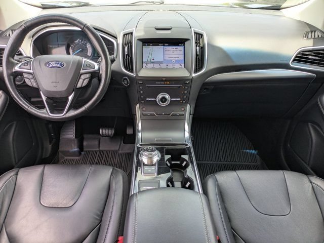 Used 2019 Ford Edge Titanium w/ Cold Weather Package AWD/4WD image 15
