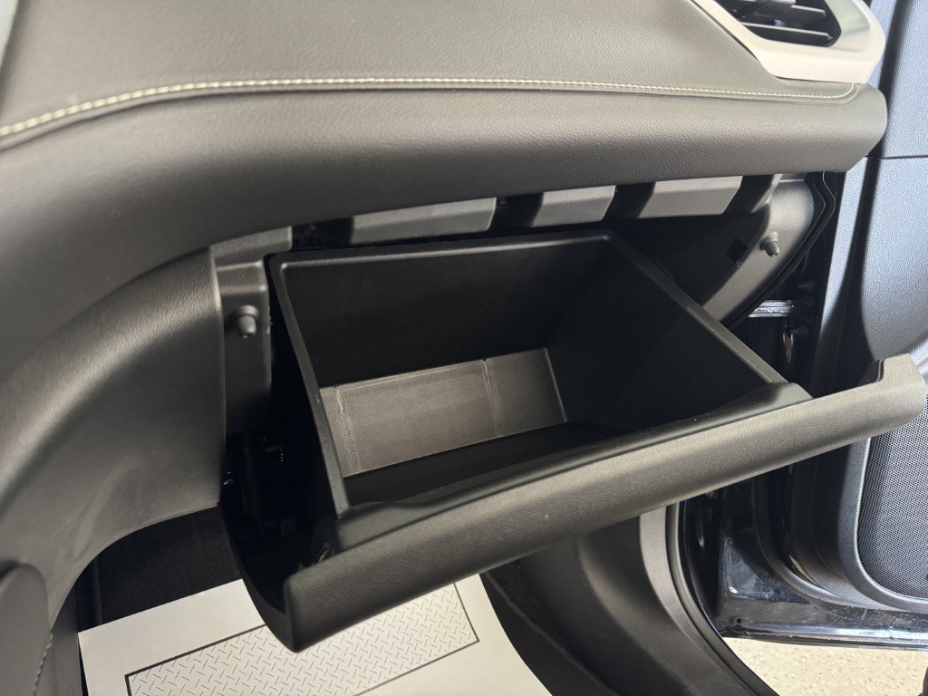 Used 2023 GMC Acadia SLT image 58