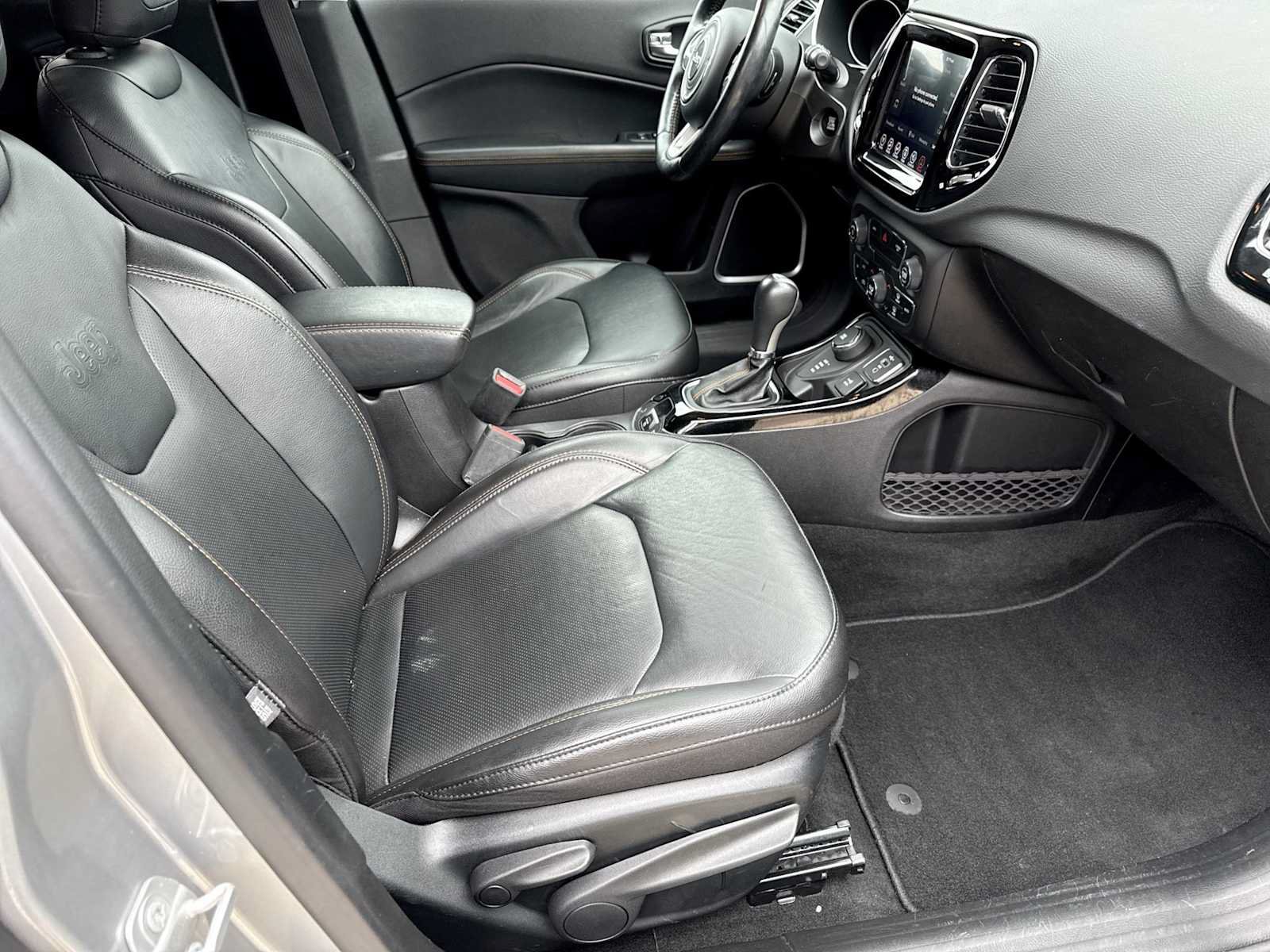Used 2019 Jeep Compass Limited AWD/4WD image 20