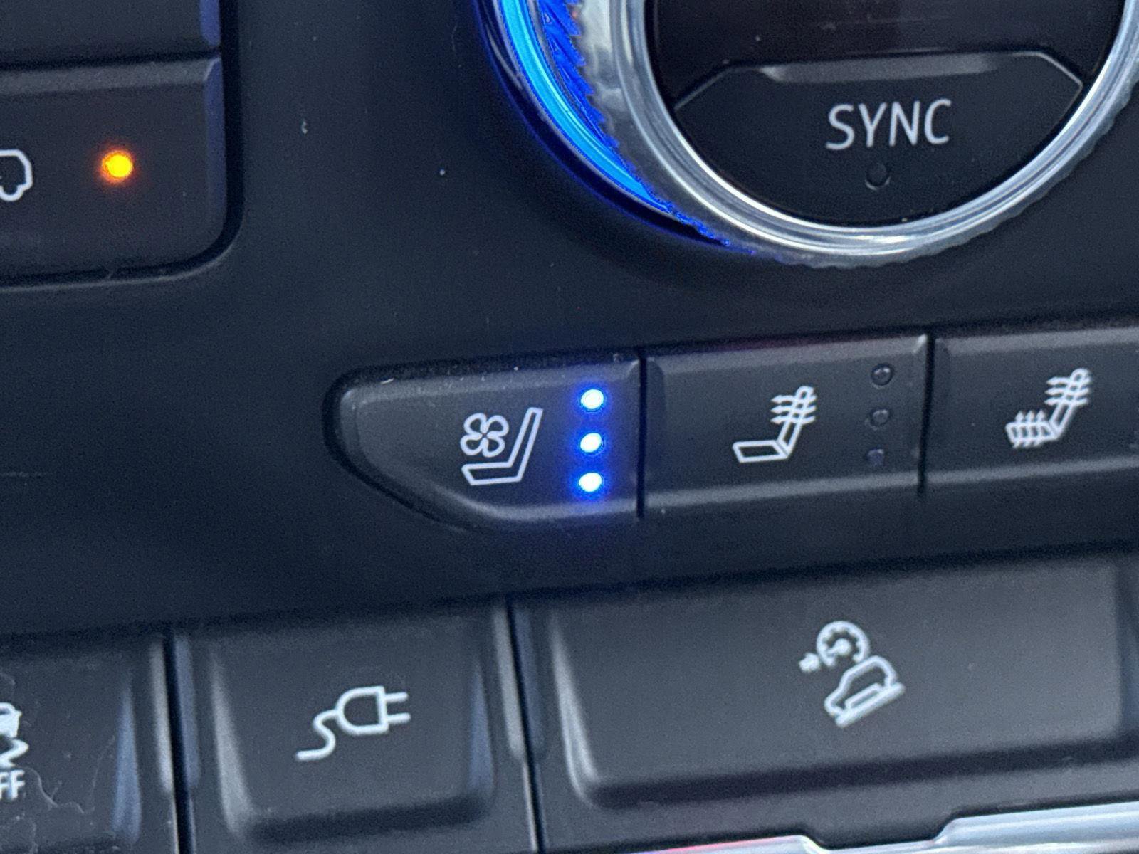 Used 2022 GMC Sierra 2500 Denali w/ Denali Ultimate Package image 24