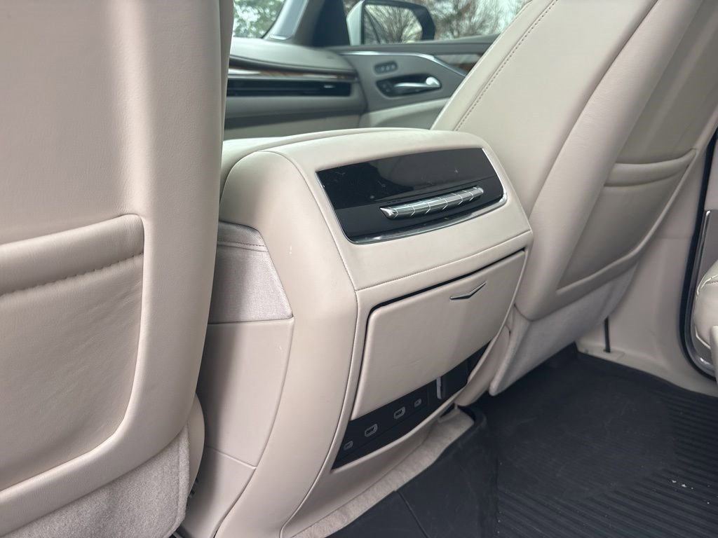 Certified 2024 Cadillac Escalade Sport Platinum w/ LPO, ONYX Package image 14