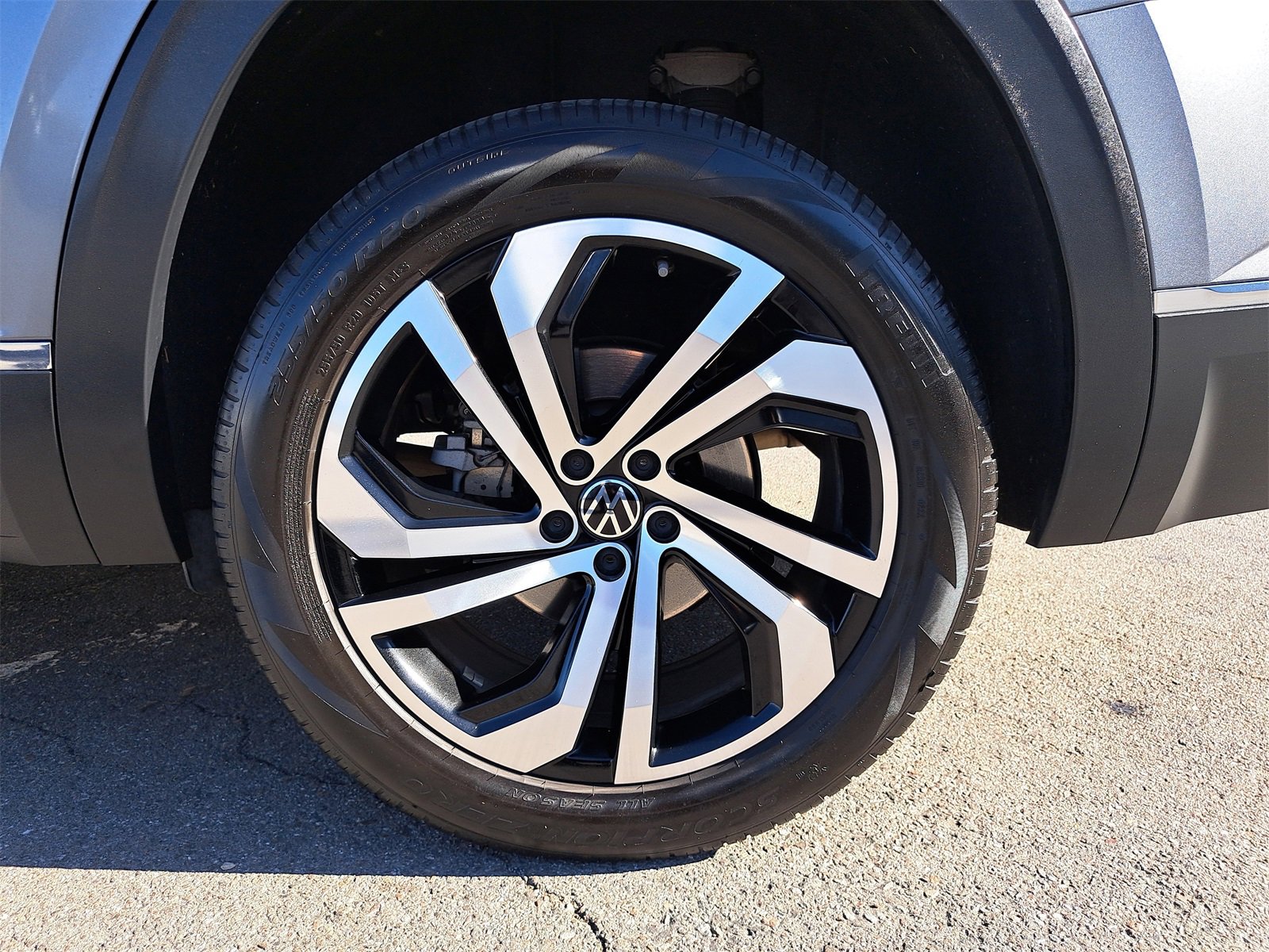 Used 2022 Volkswagen Atlas SEL image 41