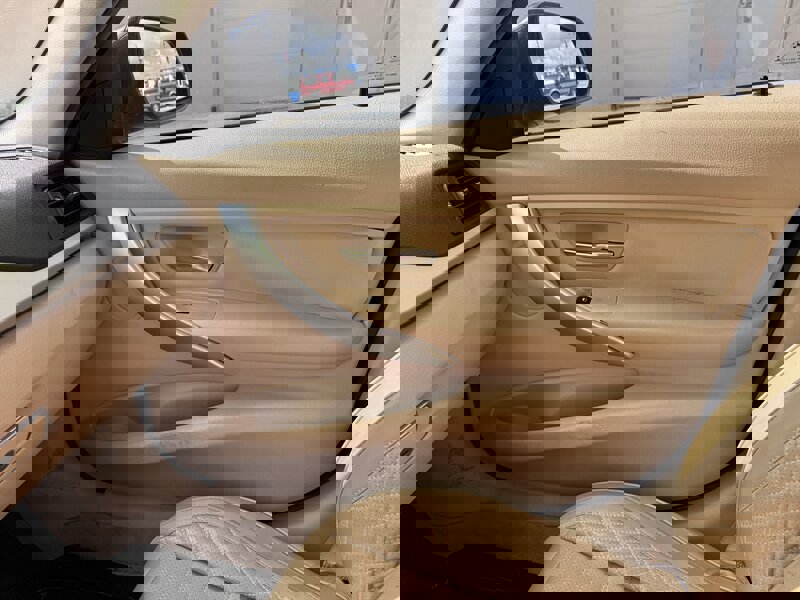 Used 2015 BMW 320i Sedan image 10