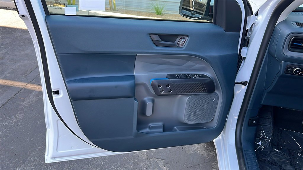 New 2025 Ford Maverick Lobo image 21