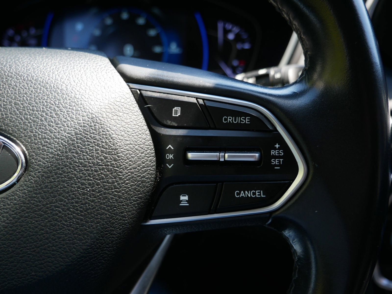 Used 2019 Hyundai Santa Fe Limited AWD/4WD image 25