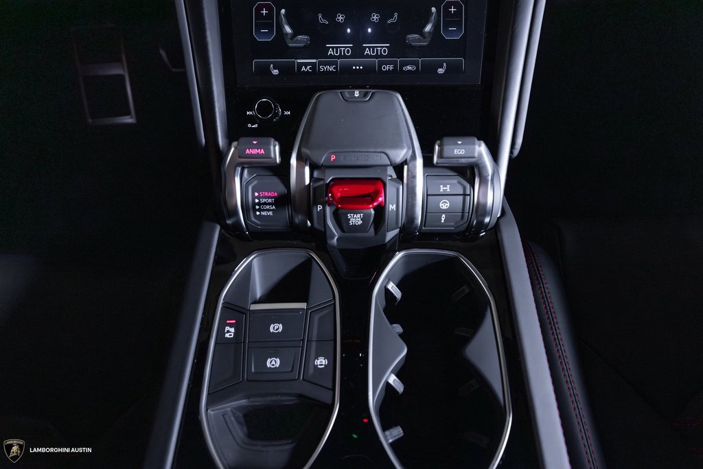 Used 2024 Lamborghini Urus S image 31