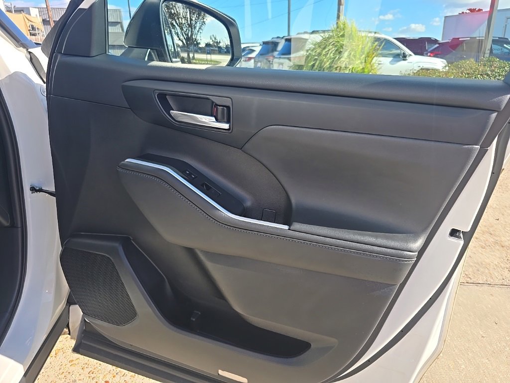 Used 2021 Toyota Highlander XSE image 41